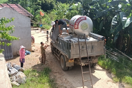 New toilets arrive at Sung Sang's school
